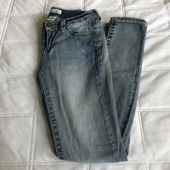 Distressed Denim Medium-Wash Skinny Jeans - Picture 2 of 3